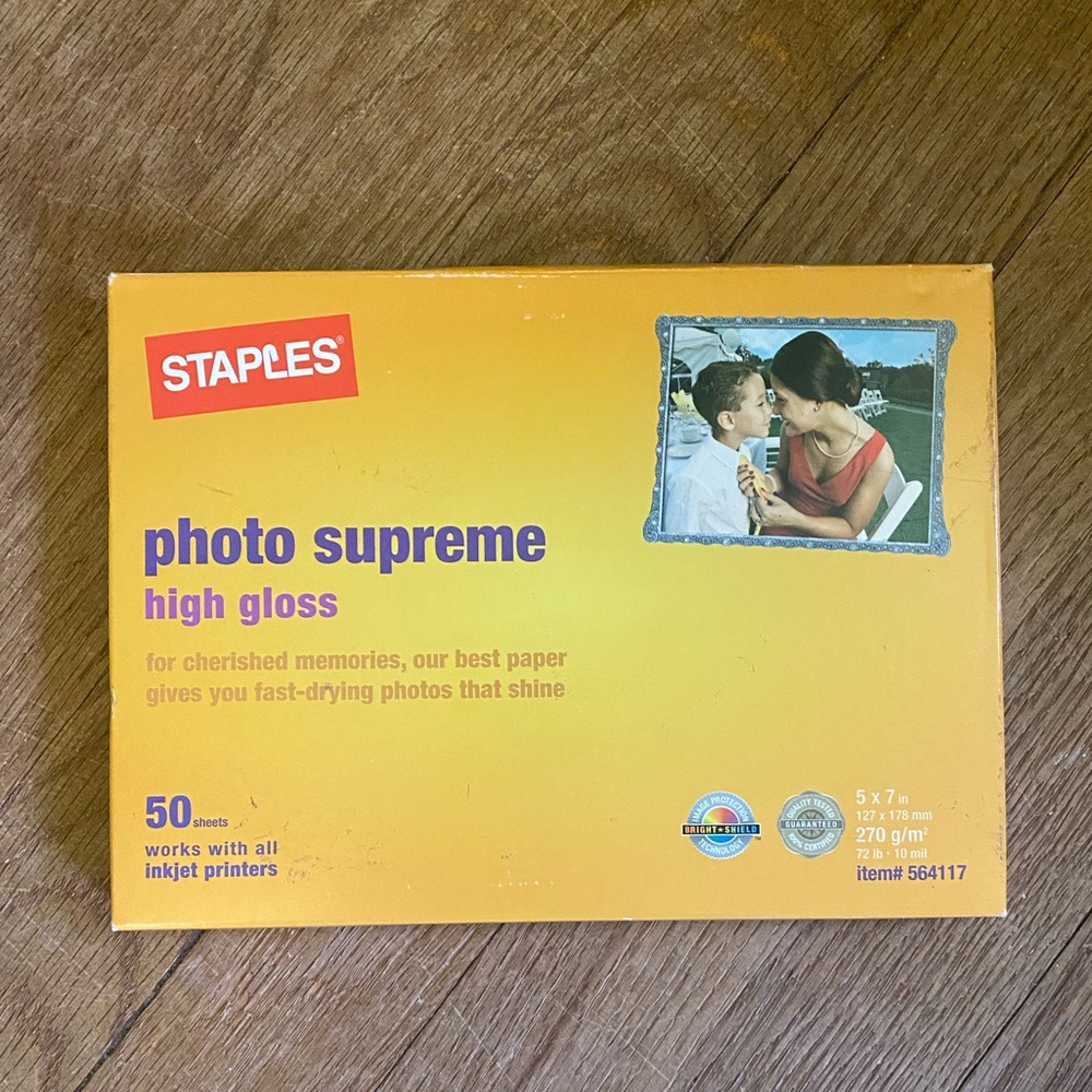 Staples Photo Supreme High Gloss Photo Printing Paper